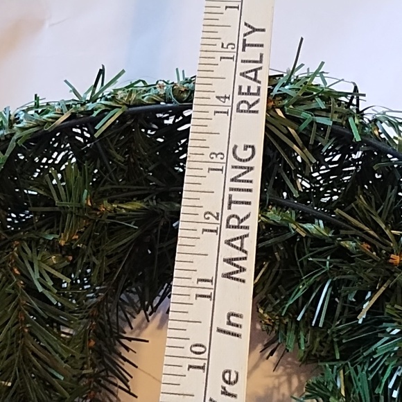 Nwot Ashland Christmas Wreath (14 inches) - Picture 7 of 7